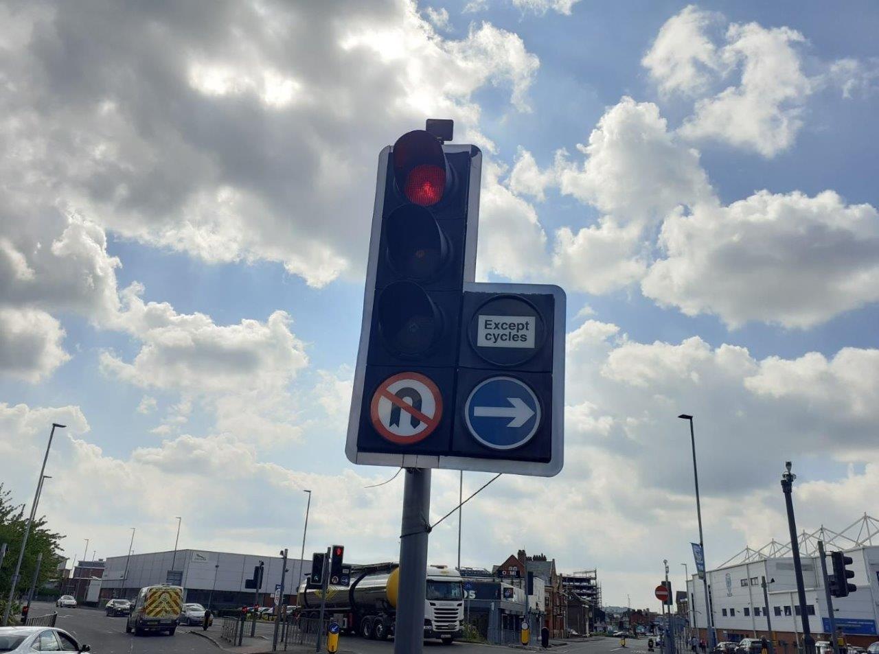 Winwick Road bus lane - Directional signage on traffic lights